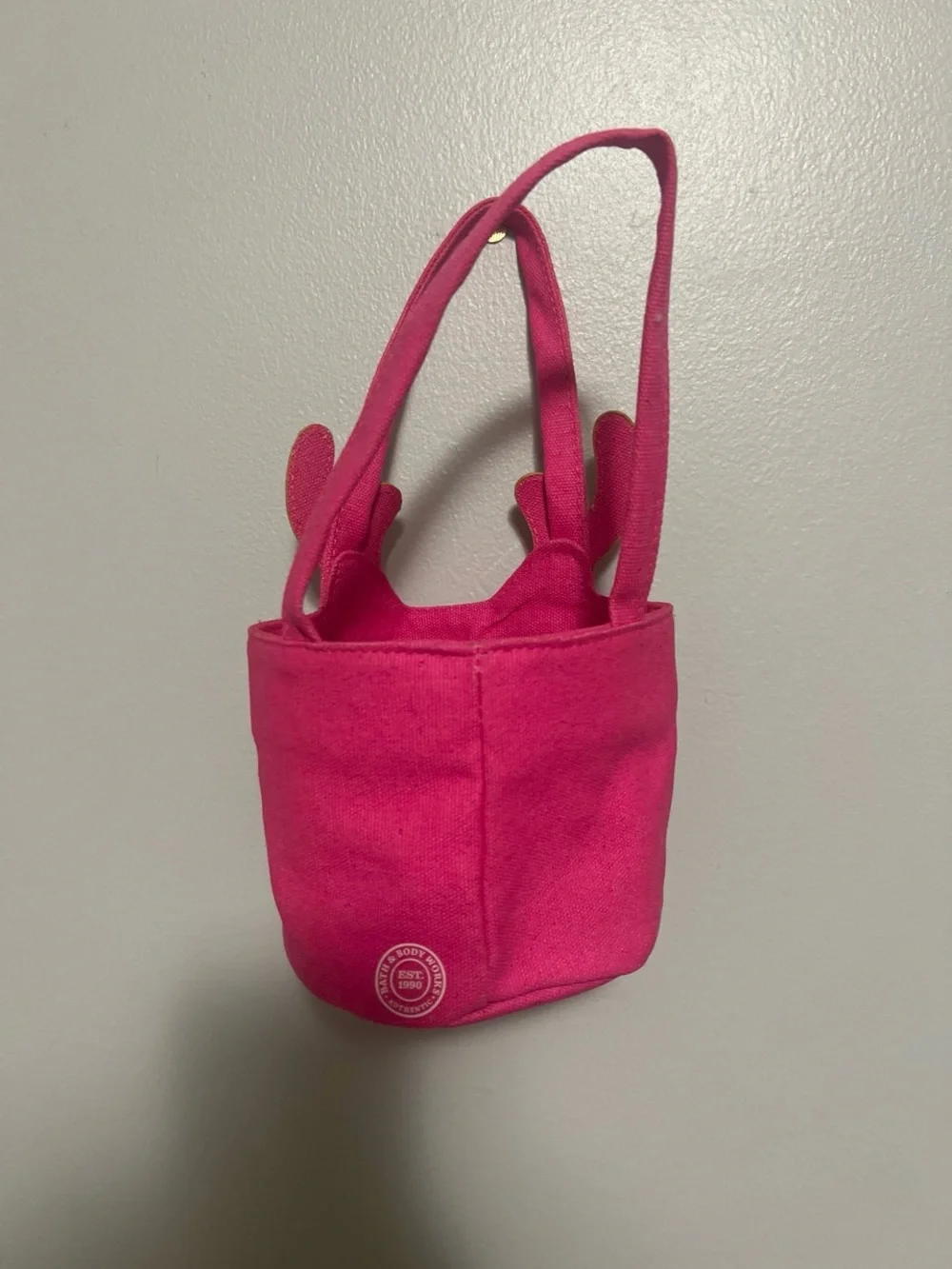 Pink reindeer gift bag